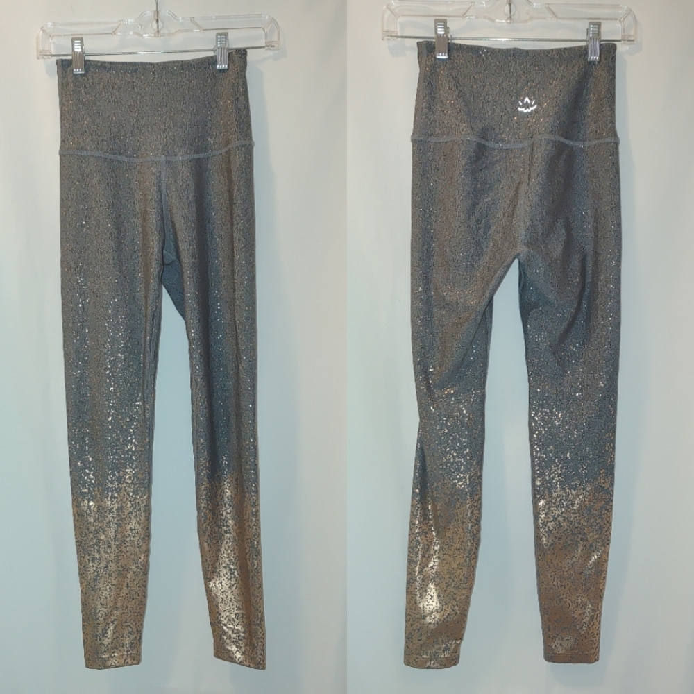 Beyond Yoga Gray to Silver Ombre High-Rise Leggings